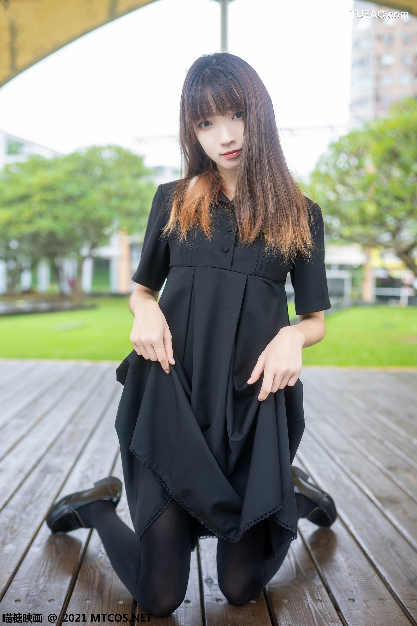 MTCos喵糖映画-Vol.423-《黑裙黑袜》