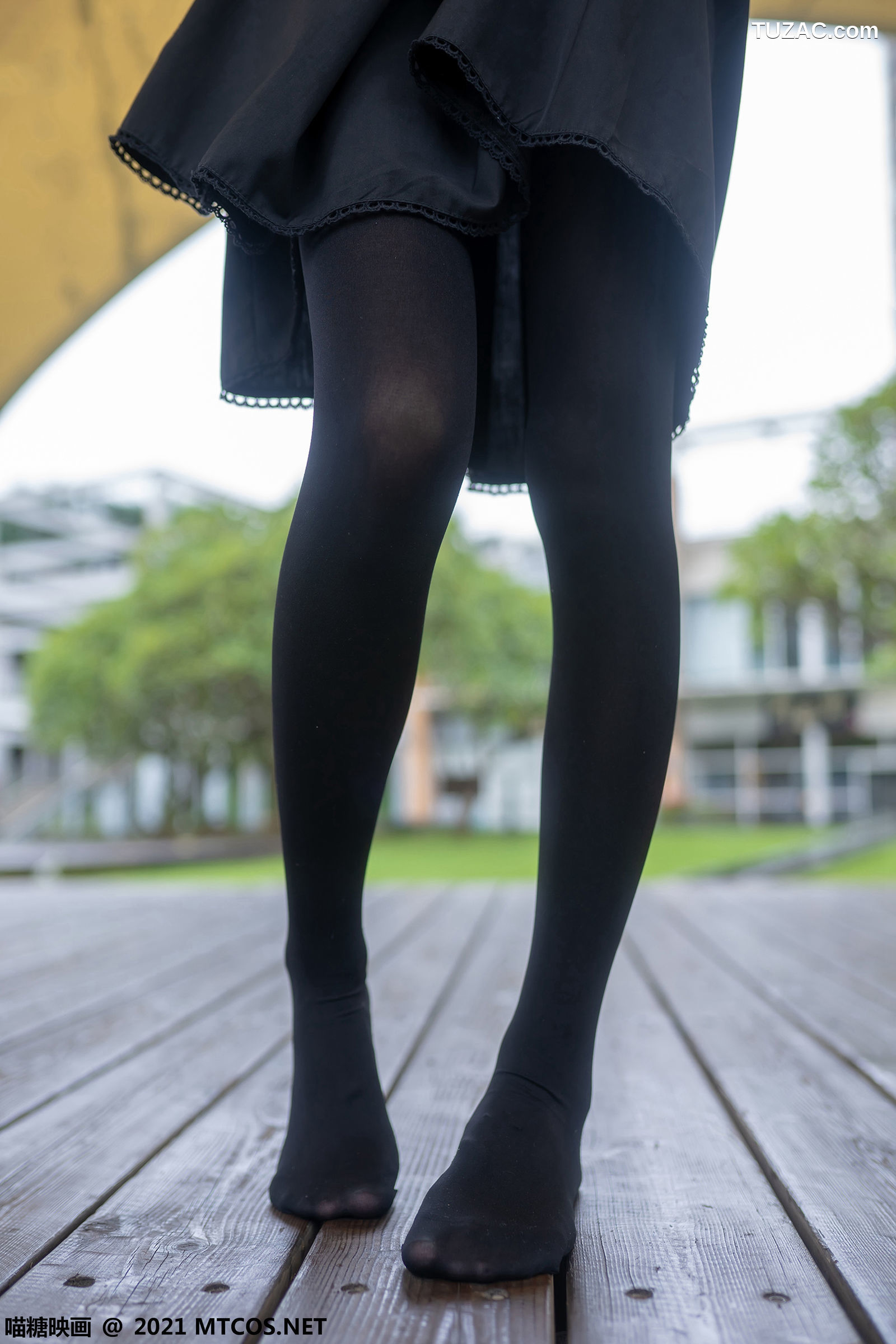 MTCos喵糖映画-Vol.423-《黑裙黑袜》