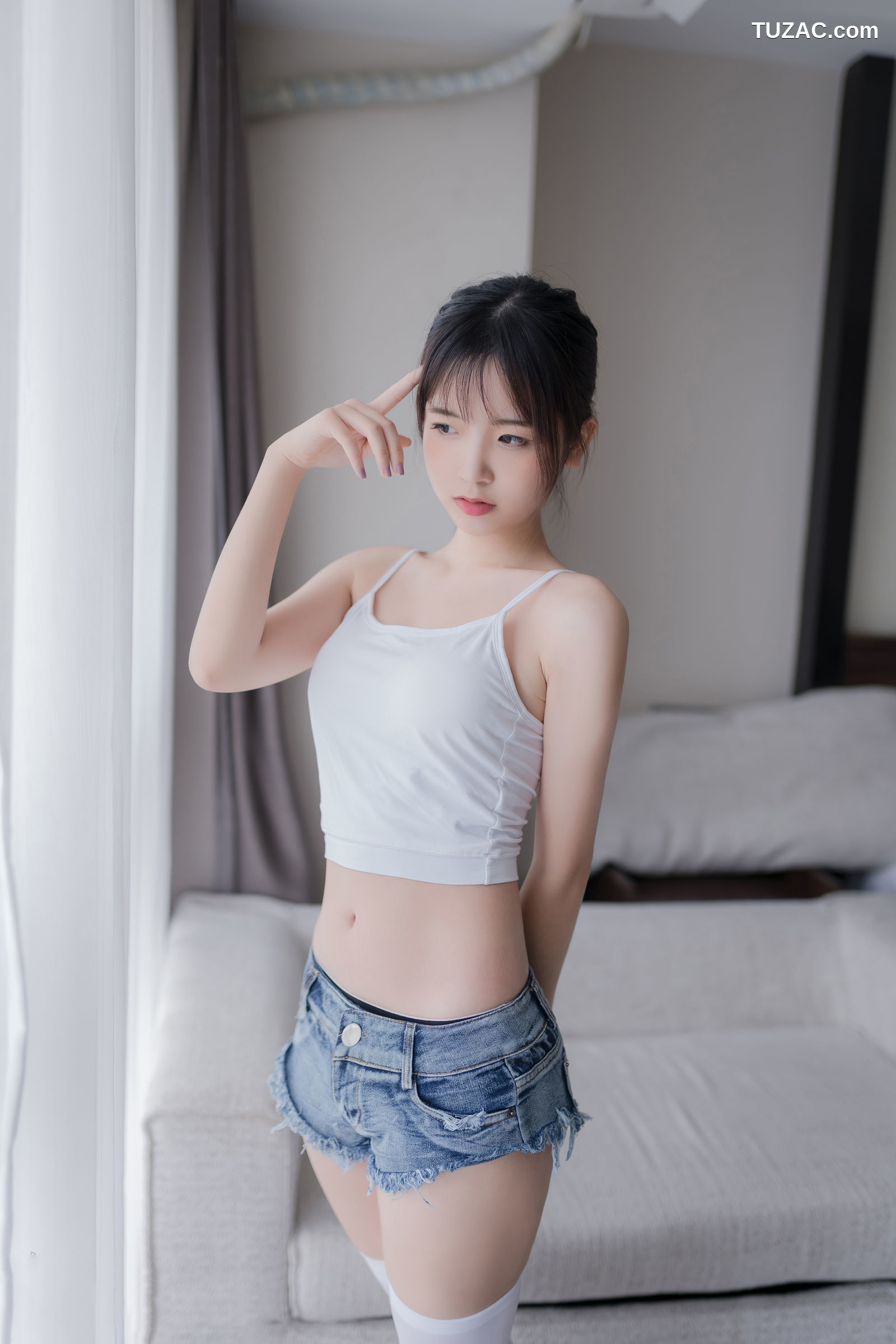 MTCos喵糖映画-Vol.442-《吊带热裤》