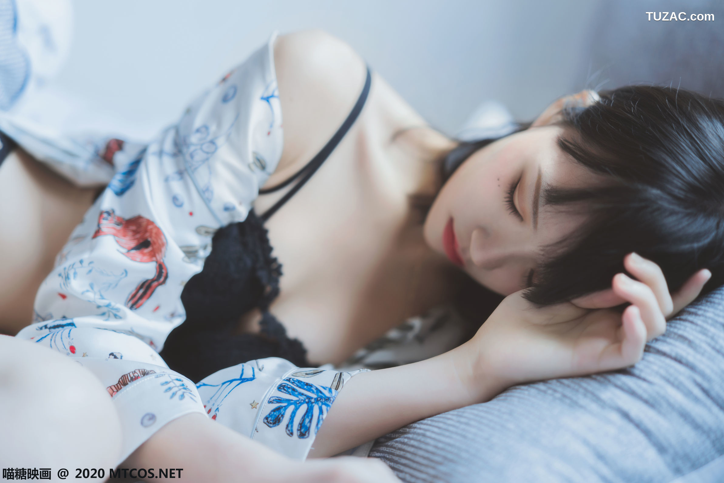 MTCos喵糖映画-YML.002-花色衬衣美少女