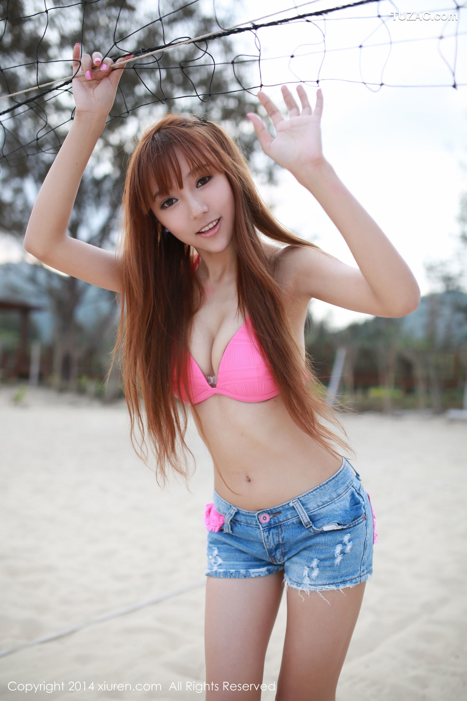 MyGirl美媛馆-001-王馨瑶Yanni-海边沙滩比基尼热裤-2014.08.11