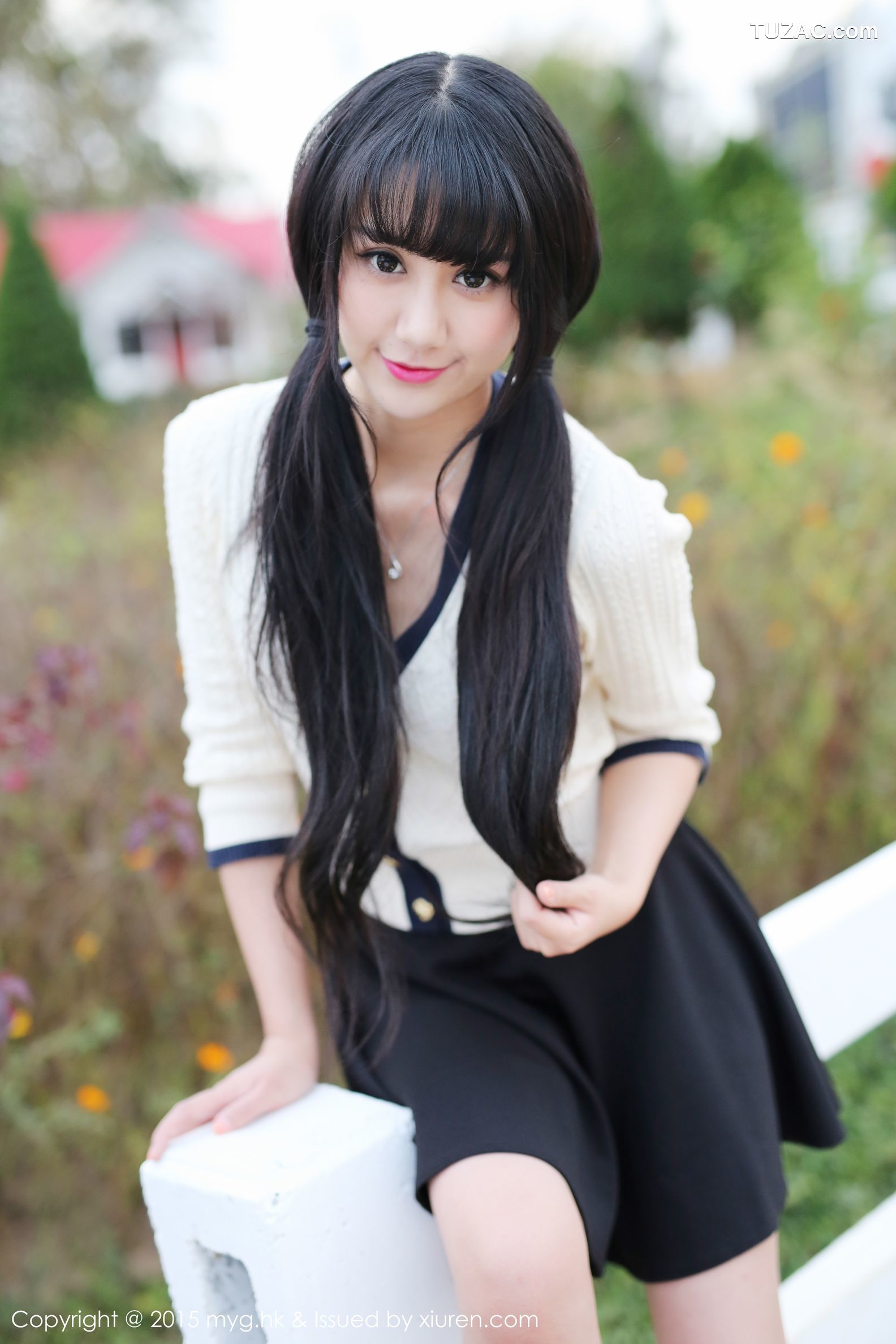 MyGirl美媛馆-102-杨晓青儿-《丁字裤翘臀-街拍系列》-2015.02.27