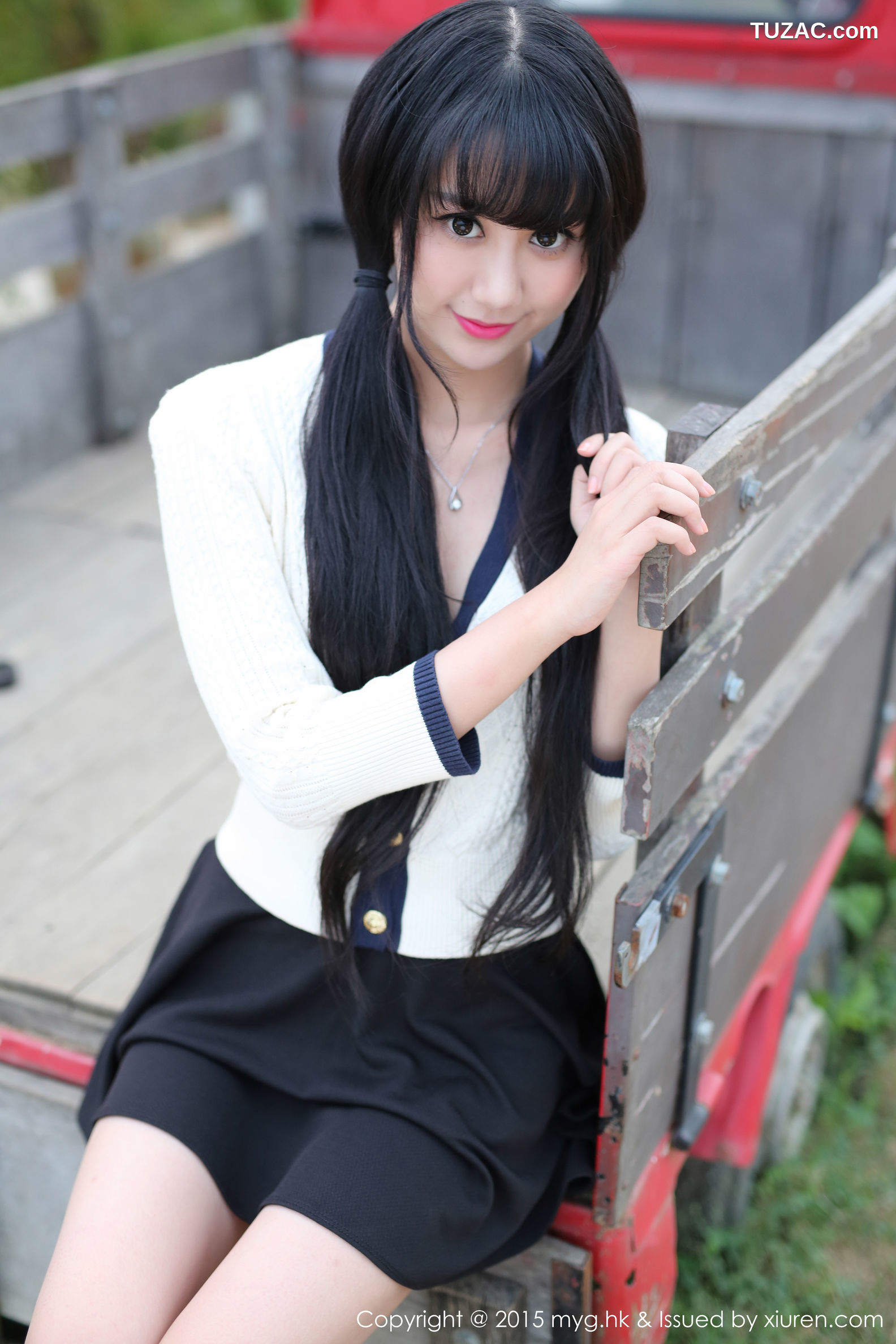 MyGirl美媛馆-102-杨晓青儿-《丁字裤翘臀-街拍系列》-2015.02.27