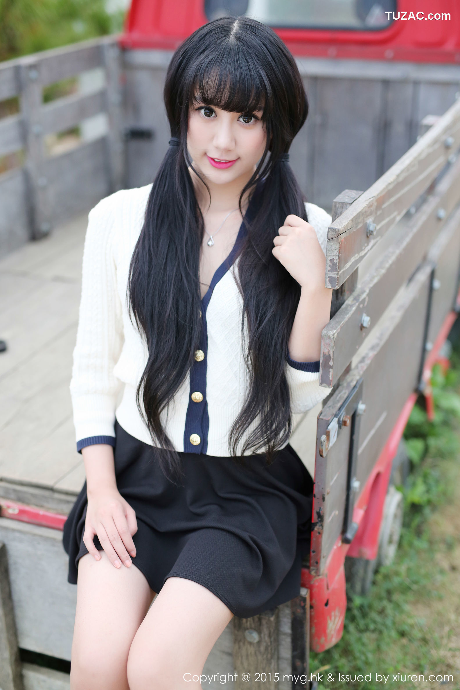 MyGirl美媛馆-102-杨晓青儿-《丁字裤翘臀-街拍系列》-2015.02.27