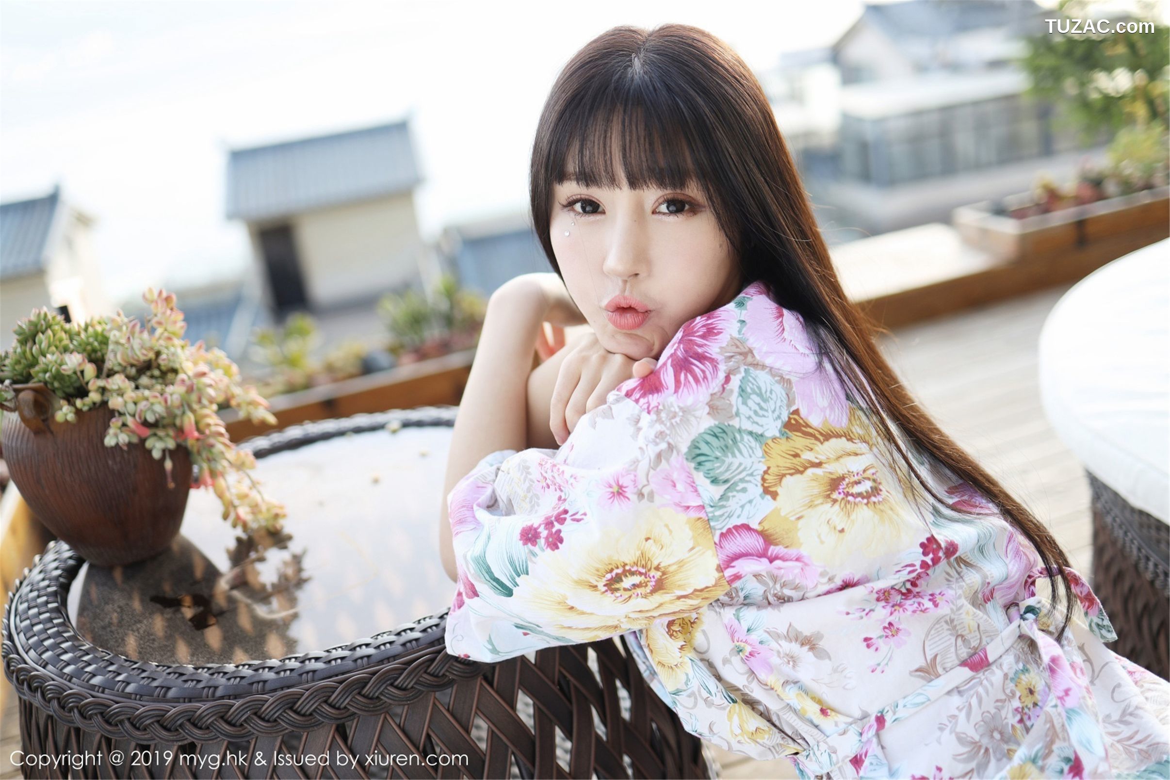 MyGirl美媛馆-373-朱可儿-《户外凹凸别致的性感身材》-2019.07.23
