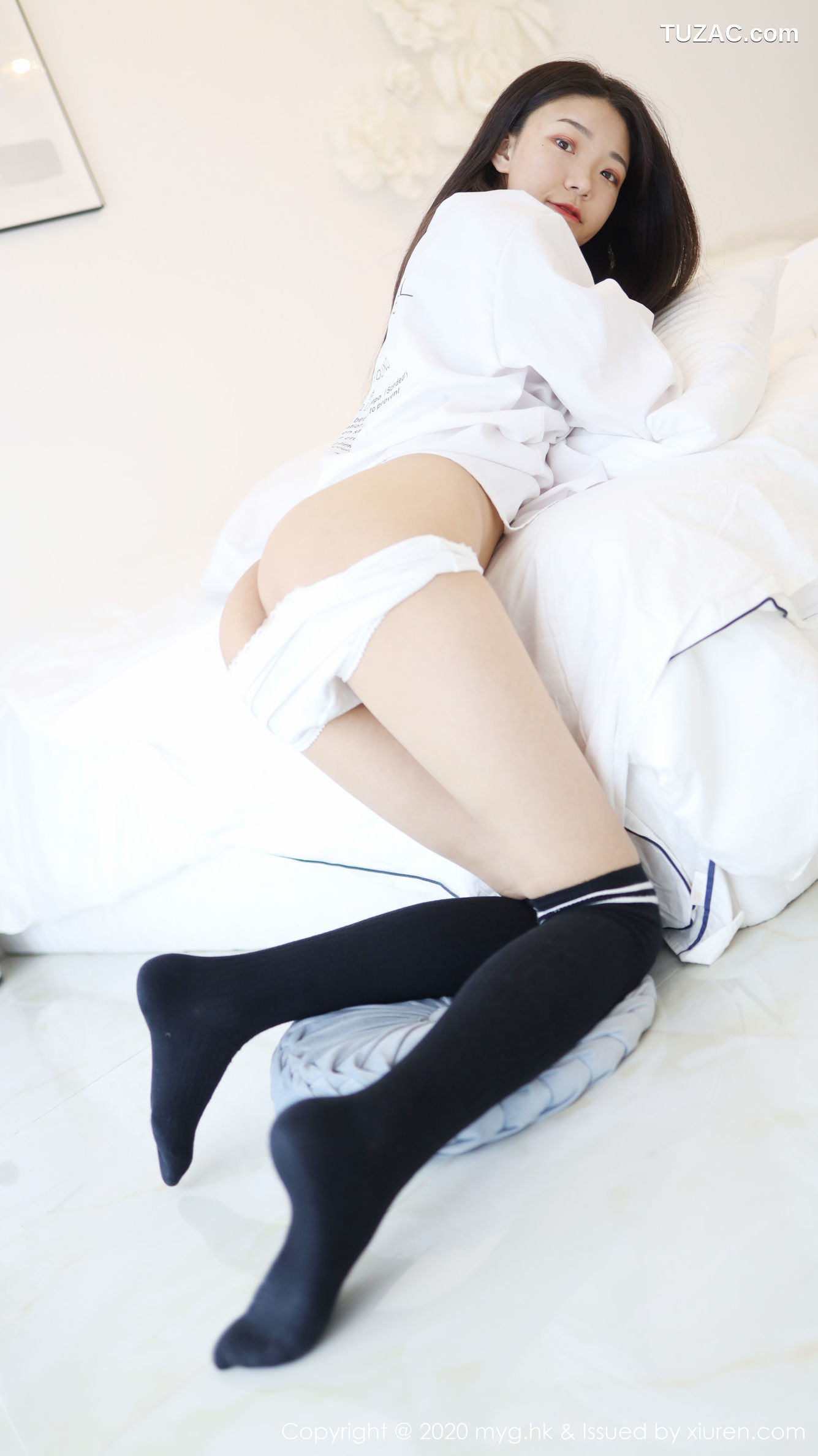 MyGirl美媛馆-439-Laura张小妮-《经典的JK制服》-2020.05.06