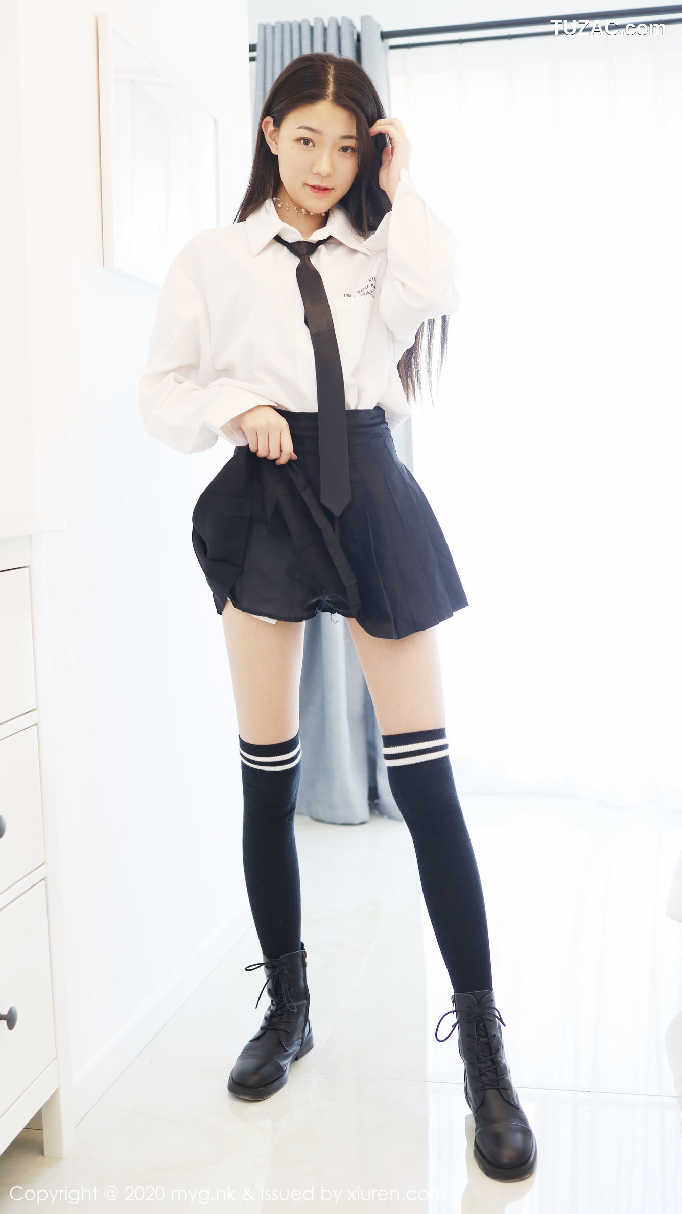 MyGirl美媛馆-439-Laura张小妮-《经典的JK制服》-2020.05.06
