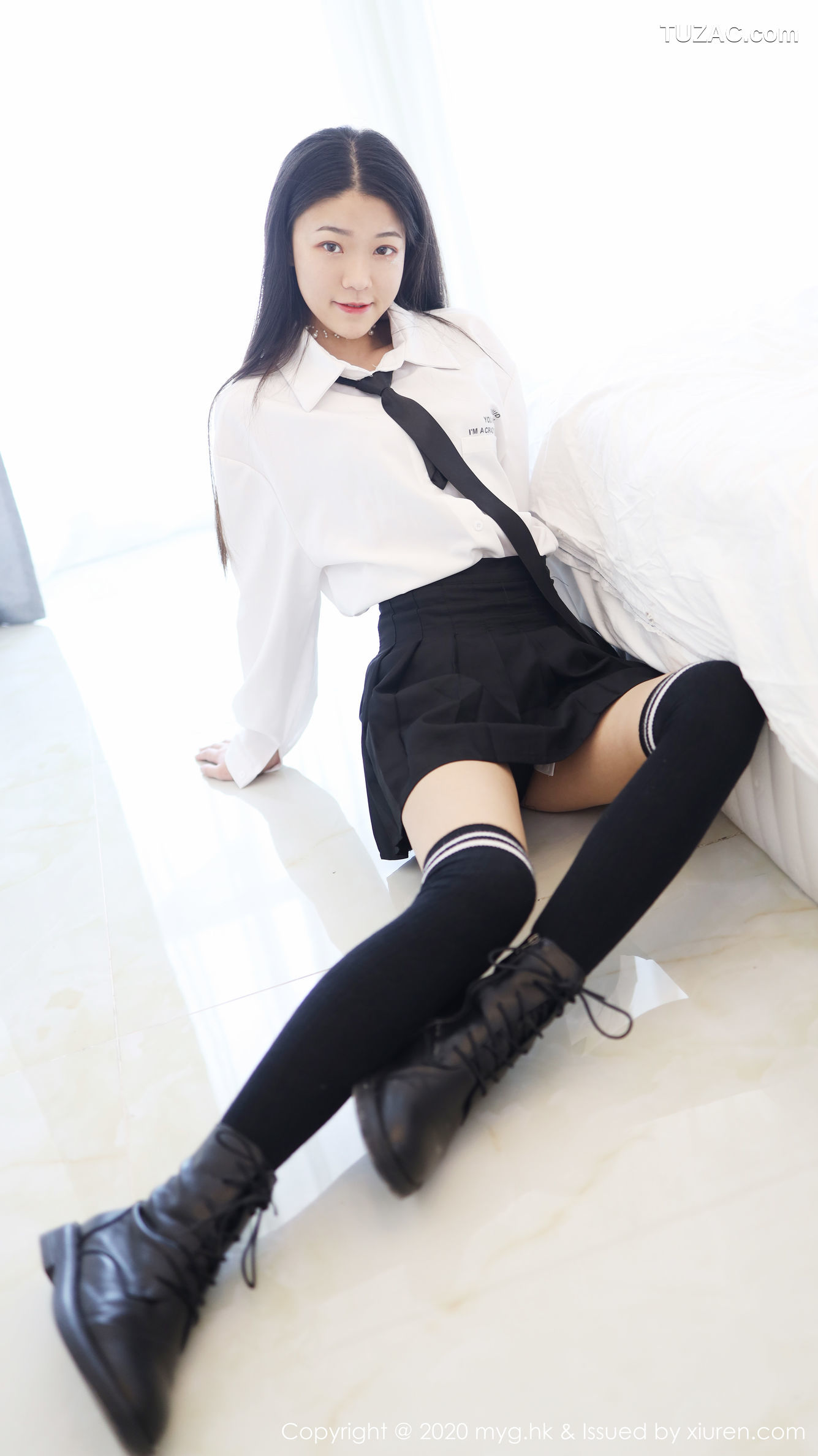 MyGirl美媛馆-439-Laura张小妮-《经典的JK制服》-2020.05.06