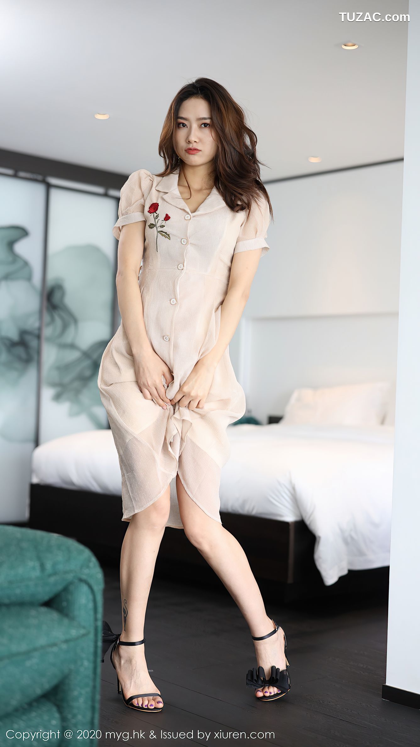MyGirl美媛馆-447-方子萱-《典雅长裙勾勒的曲线曼妙多姿》-2020.08.14
