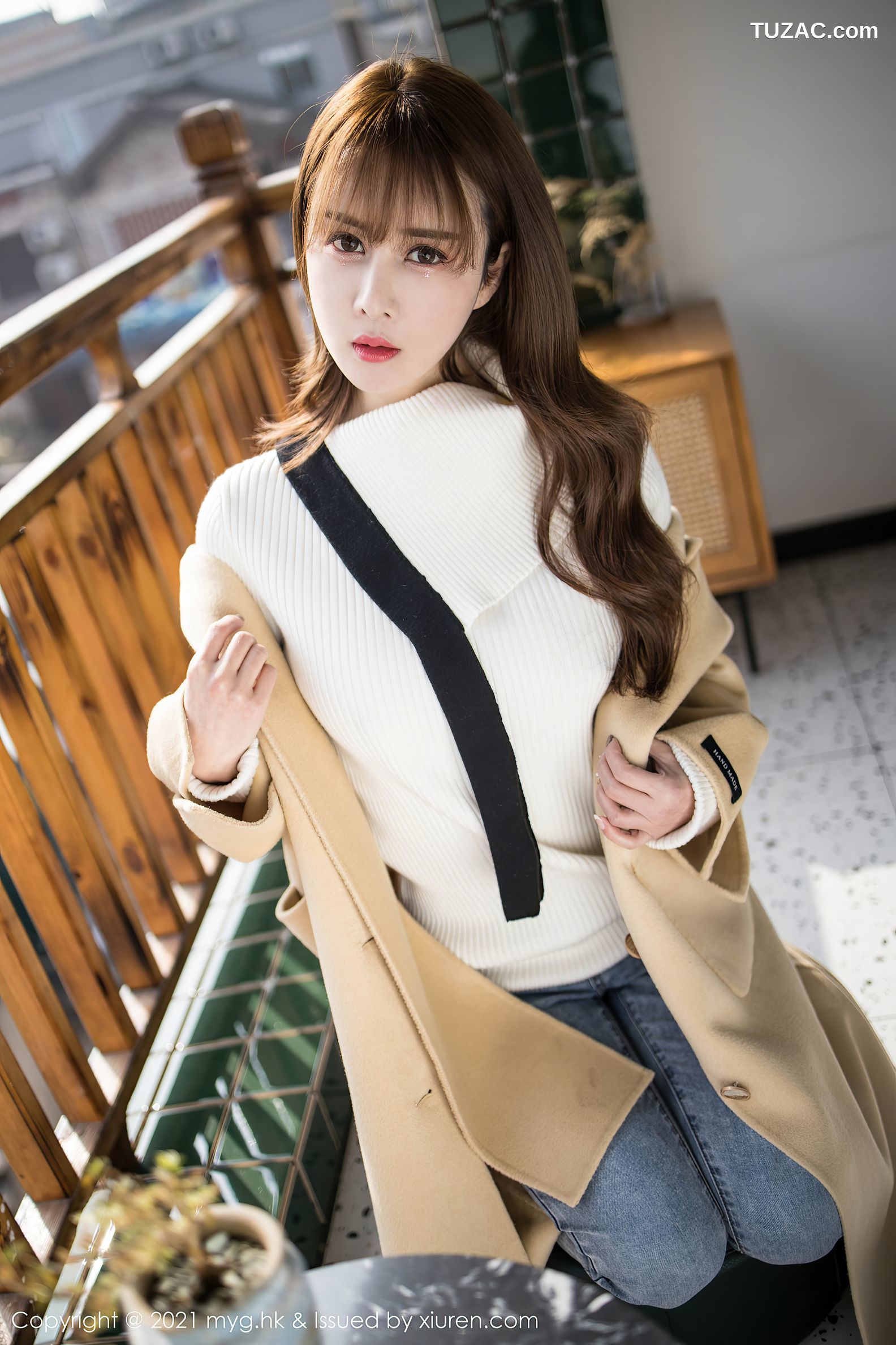 MyGirl美媛馆-487-小兜儿-米色大衣牛仔裤黑丝-2021.02.04