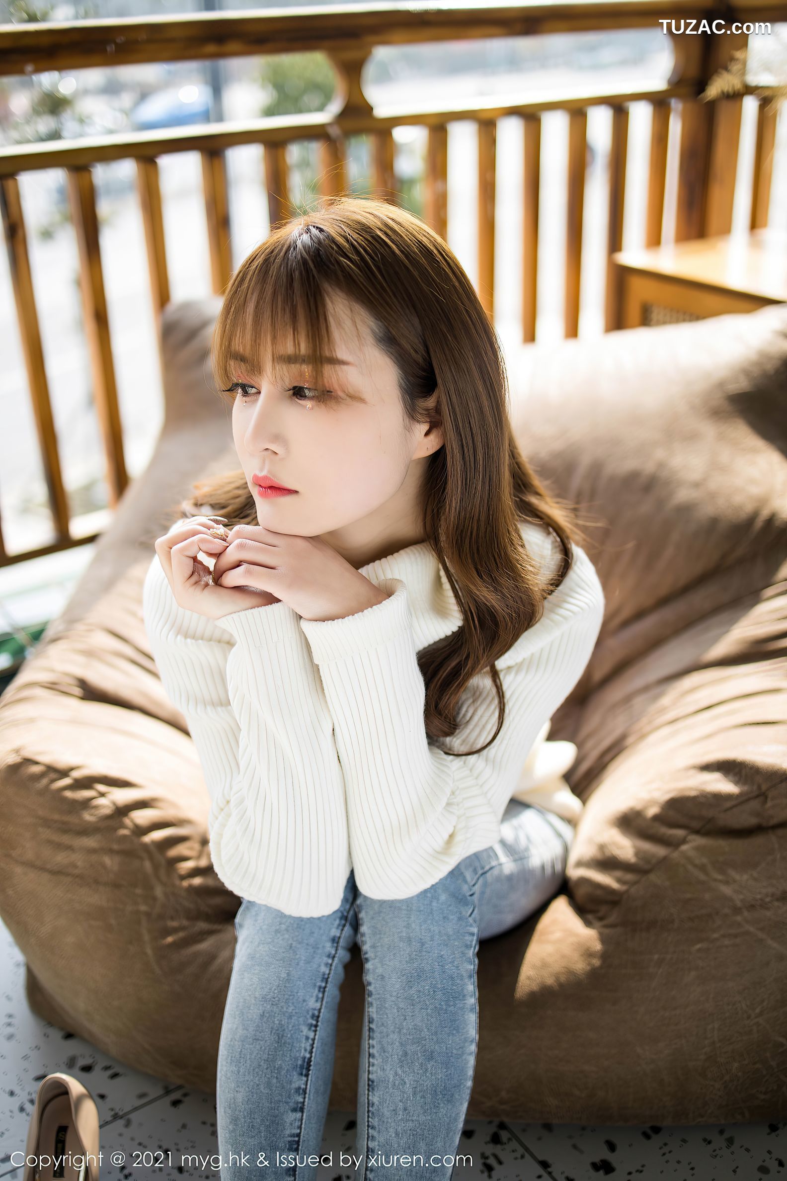 MyGirl美媛馆-487-小兜儿-米色大衣牛仔裤黑丝-2021.02.04