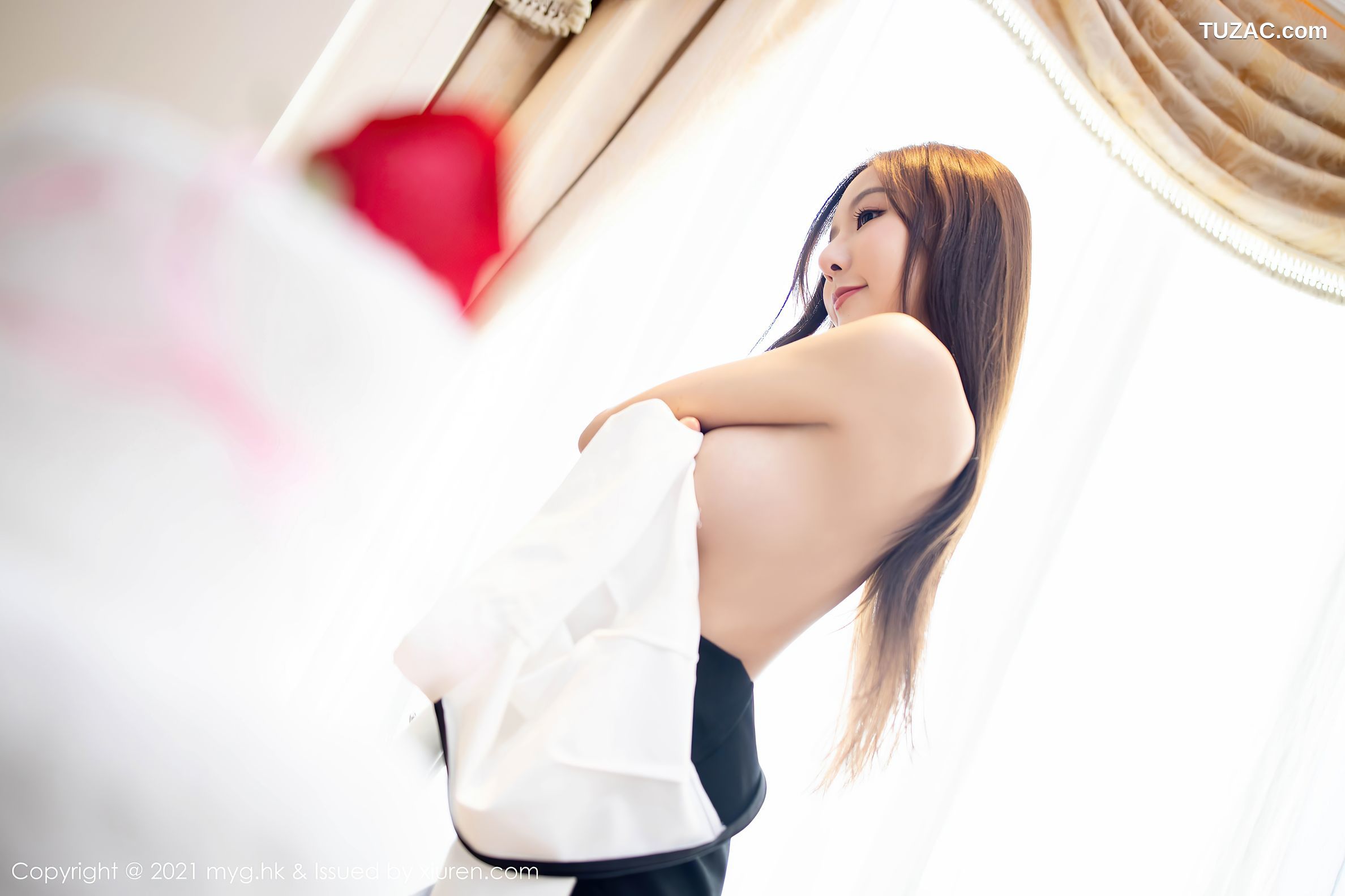 MyGirl美媛馆-492-王馨瑶-上司过生日主题黑裙黑丝裤袜-2021.02.23