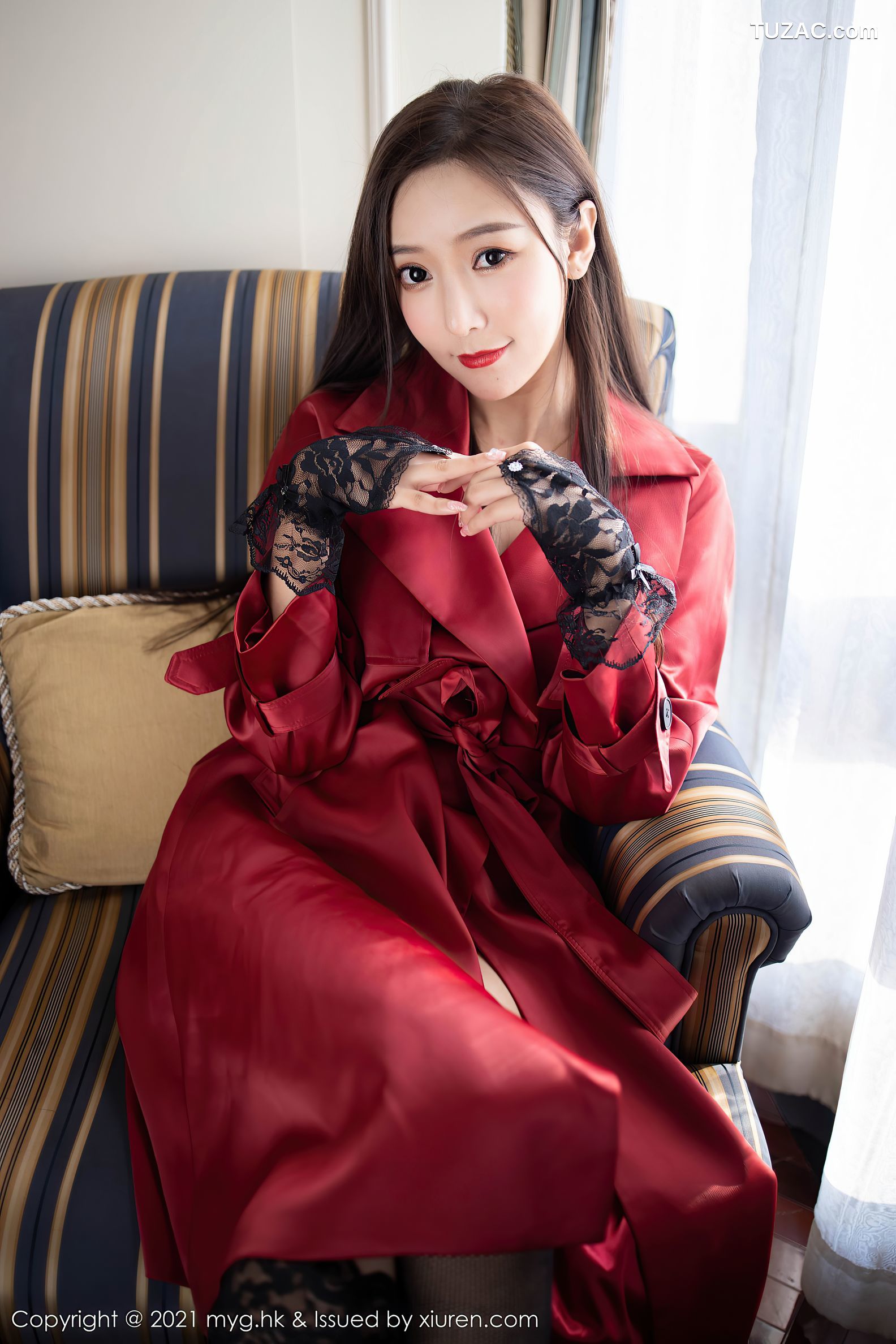 MyGirl美媛馆-496-王馨瑶-鲜红飒爽皮衣黑丝网袜-2021.03.05