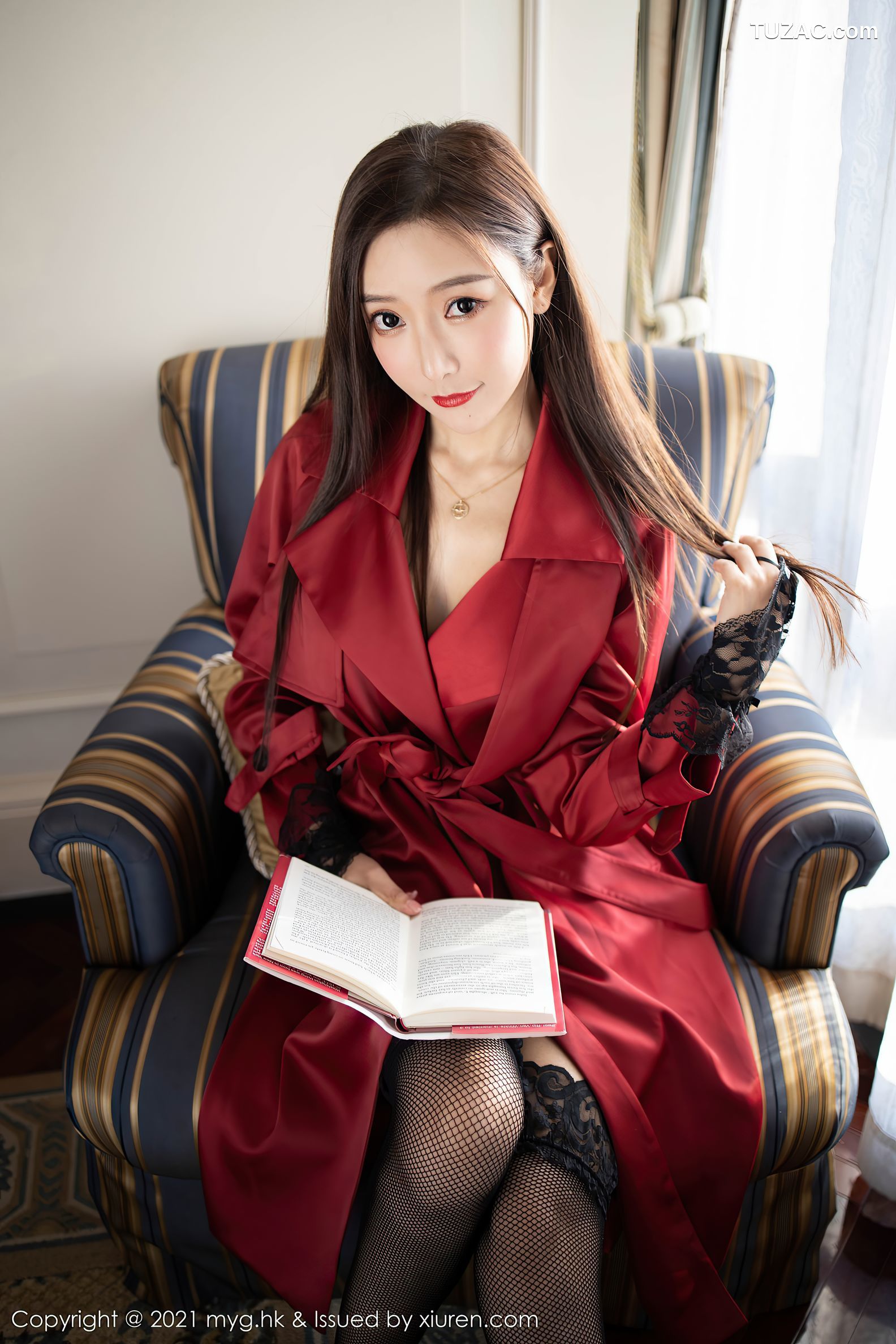 MyGirl美媛馆-496-王馨瑶-鲜红飒爽皮衣黑丝网袜-2021.03.05