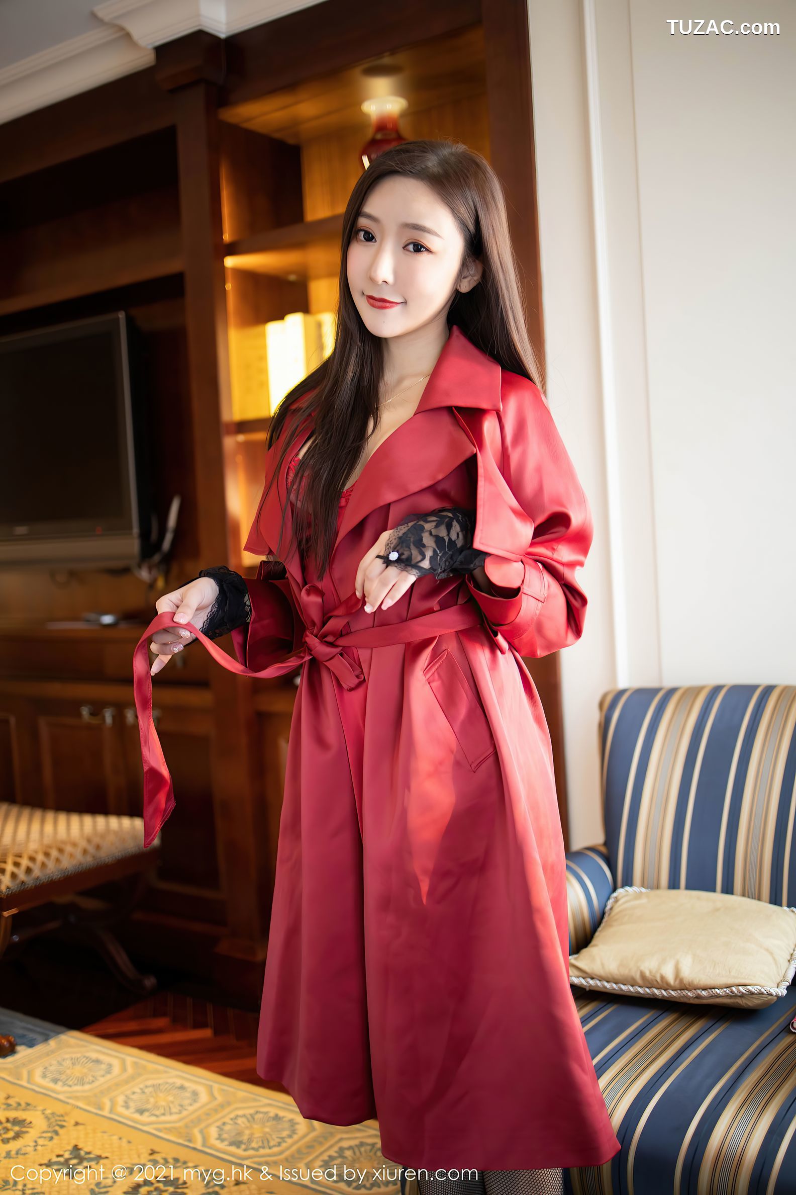 MyGirl美媛馆-496-王馨瑶-鲜红飒爽皮衣黑丝网袜-2021.03.05