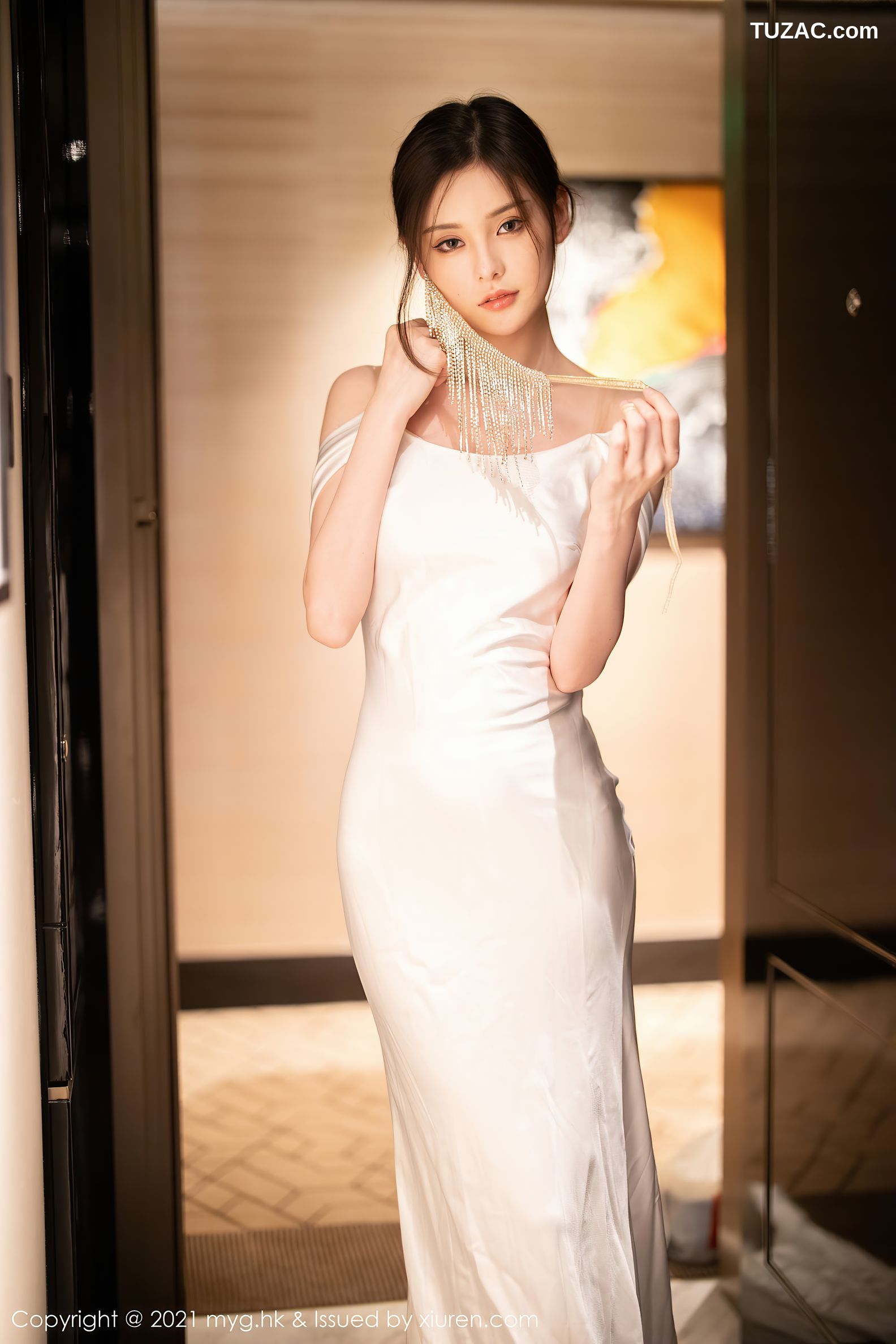 MyGirl美媛馆-552-小夕Juju-江浙沪旅拍白色新娘礼服肉丝-2021.07.09