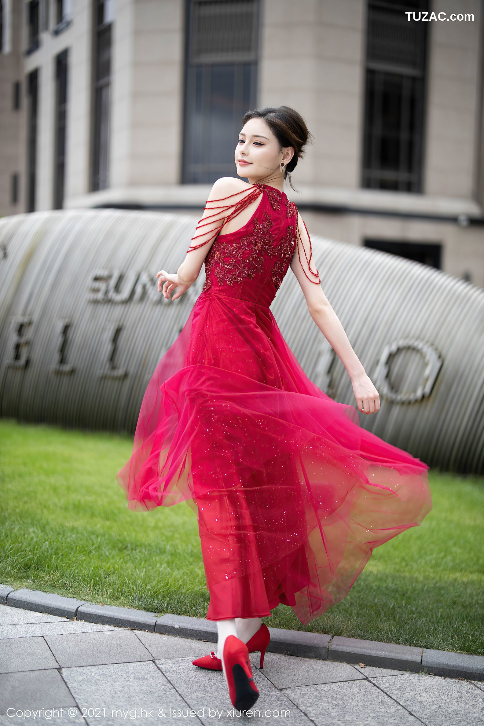 MyGirl美媛馆-560-小夕Juju-江浙沪旅拍红色长裙红内衣白丝吊带袜-2021.07.21