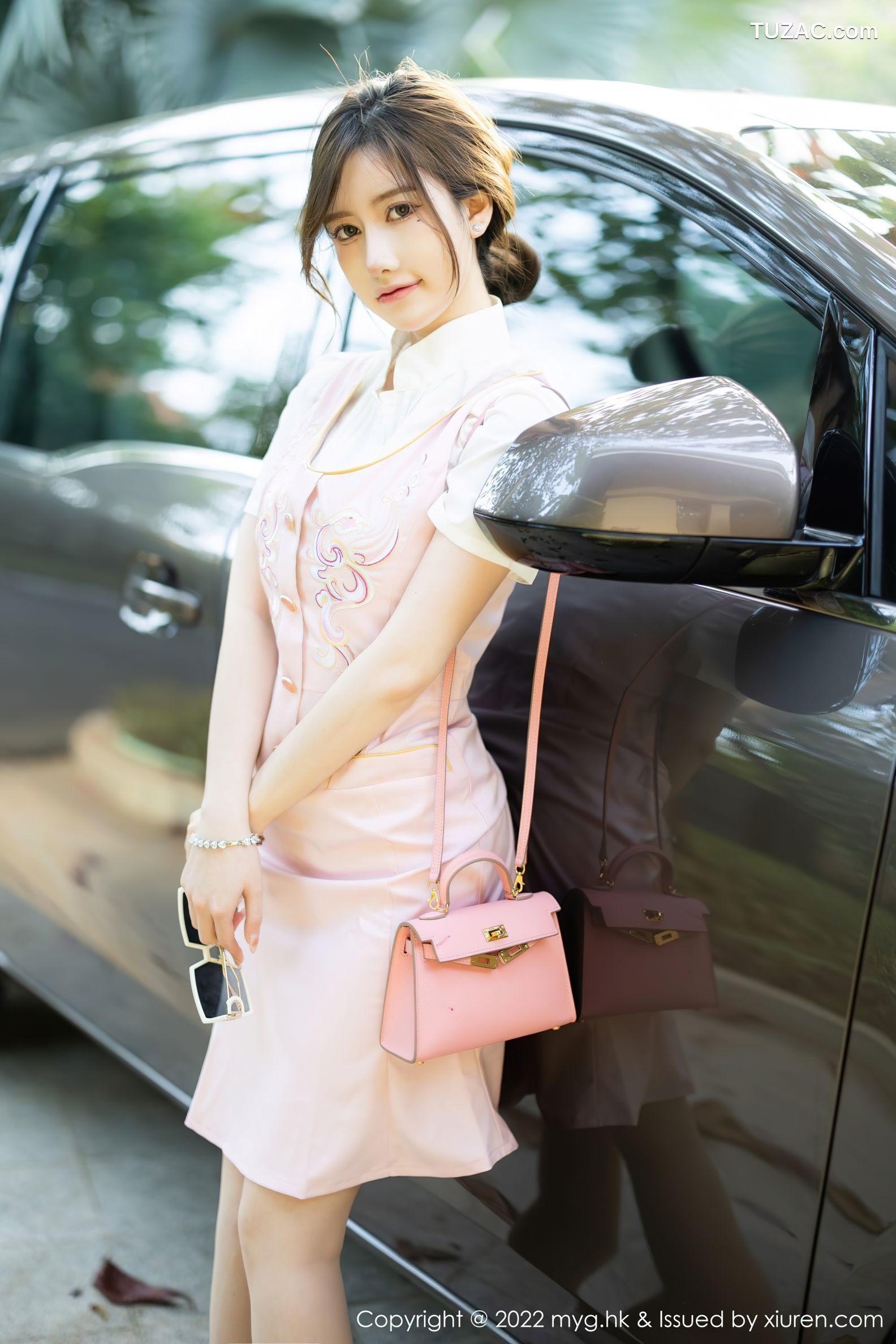 MyGirl美媛馆-626-美桃酱-珠三角旅拍户外粉色连衣裙白蕾丝内衣-2022.02.11