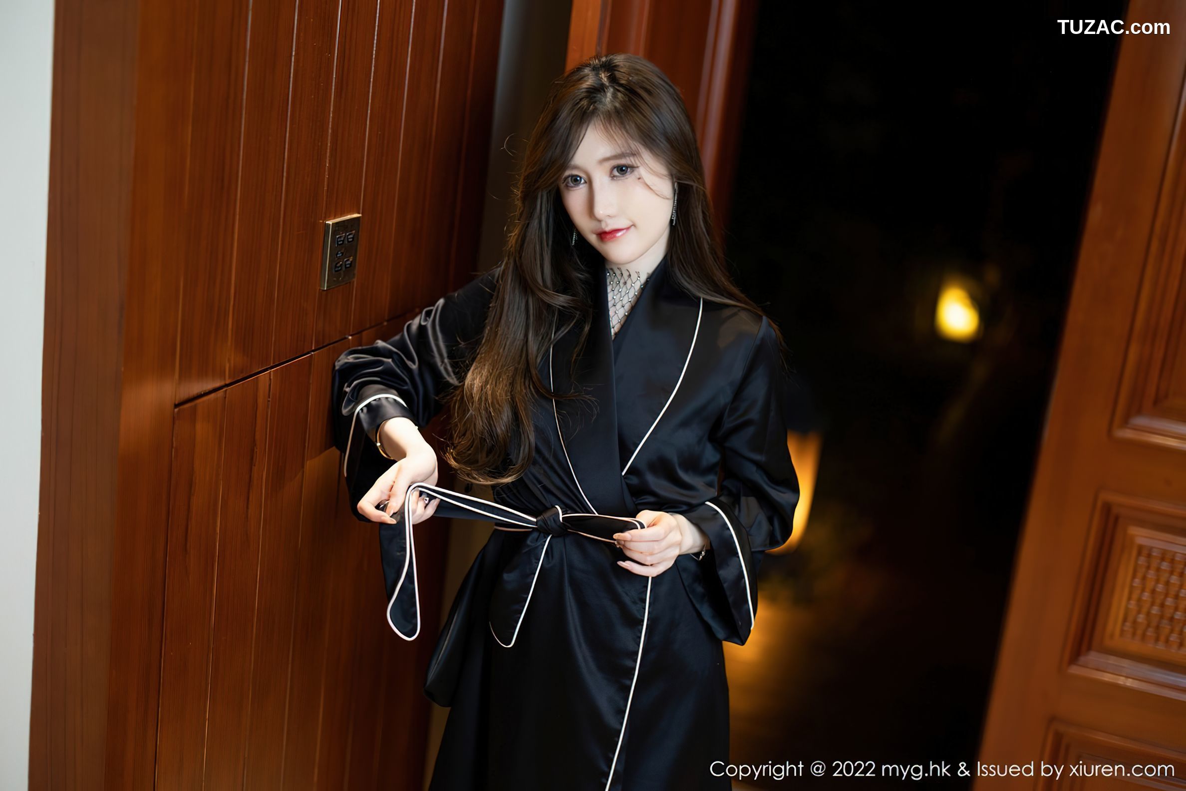 MyGirl美媛馆-628-美桃酱-珠三角旅拍黑色睡袍黑蕾丝情趣内衣-2022.02.22