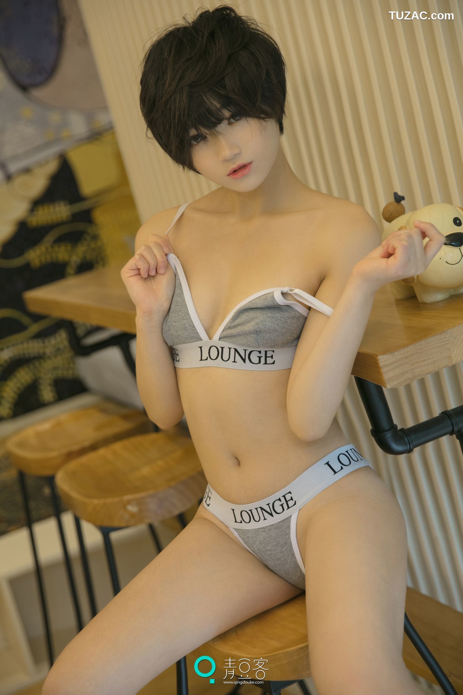 Qingdouke青豆客-悦爷-短发翘臀嫩模-2017.10.06