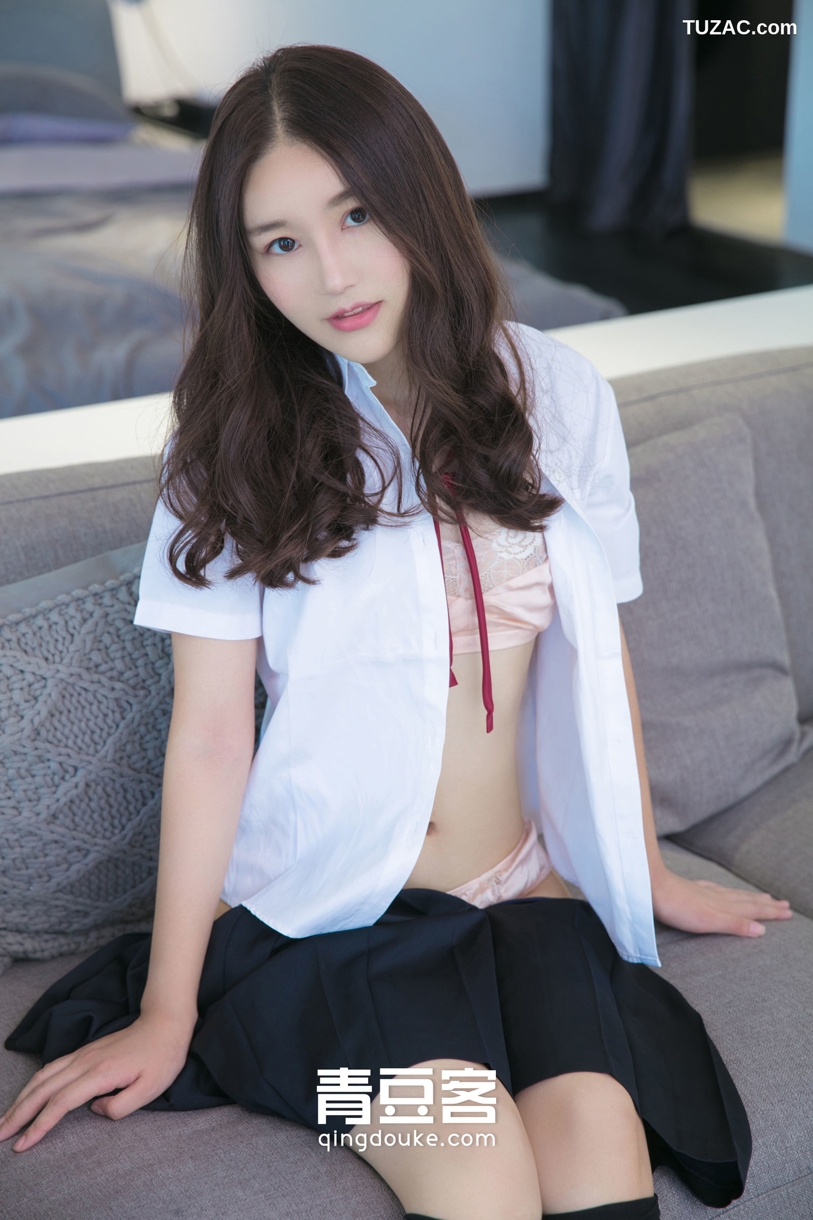 Qingdouke青豆客-魏扭扭-校服写真娇羞露骨惹人怜-2017.11.26