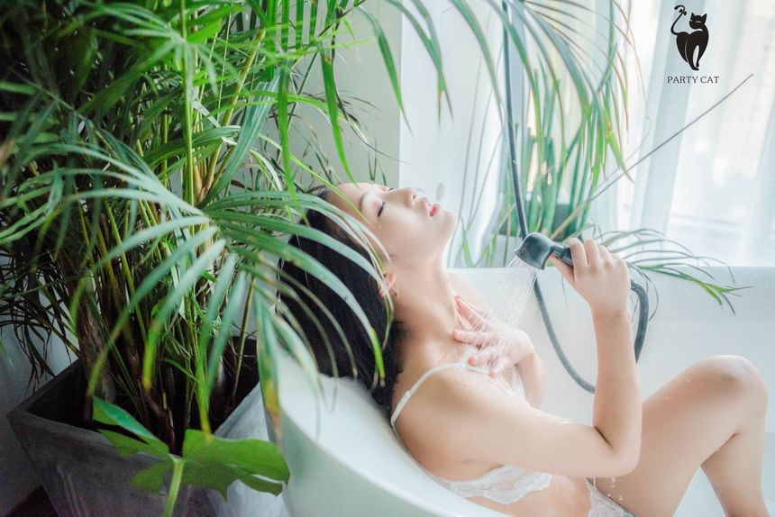 [PARTYCAT]轰趴猫特刊玉女大尺度套图[37P]