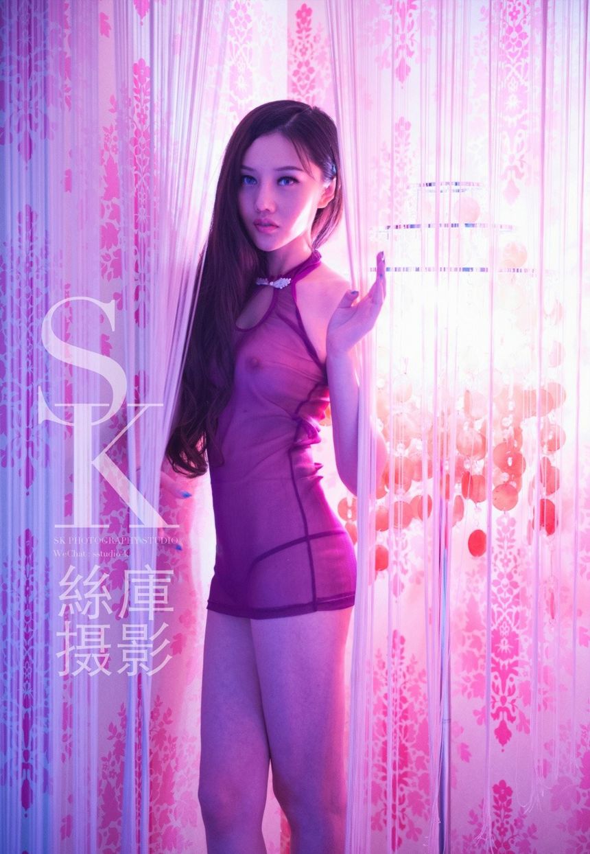 SK丝库摄影作品我是女王丝袜美腿极欲调教[67P]