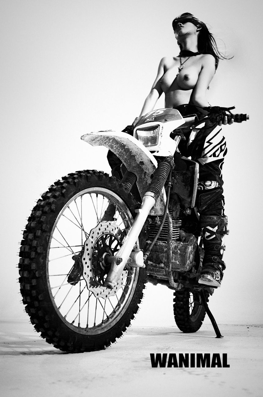 WANIMAL官方出品12月VIP无圣光套图[120P]