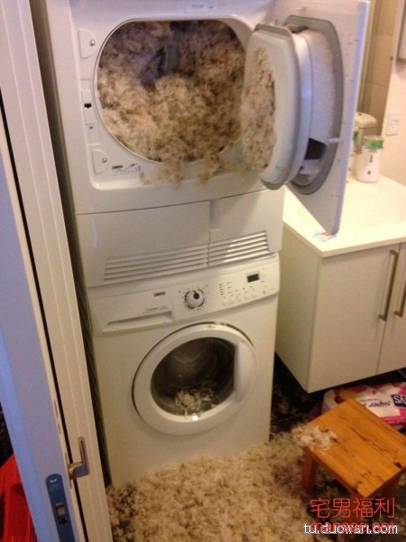 【内涵销魂图】又一波妹纸来袭，开车姿势太销魂了！