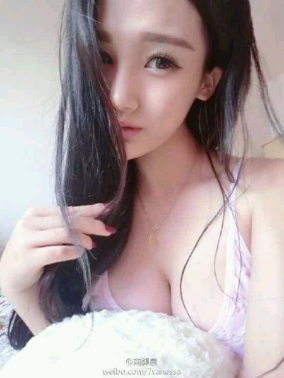 中国好胸器，微博女神南宫晨Anne[219P]