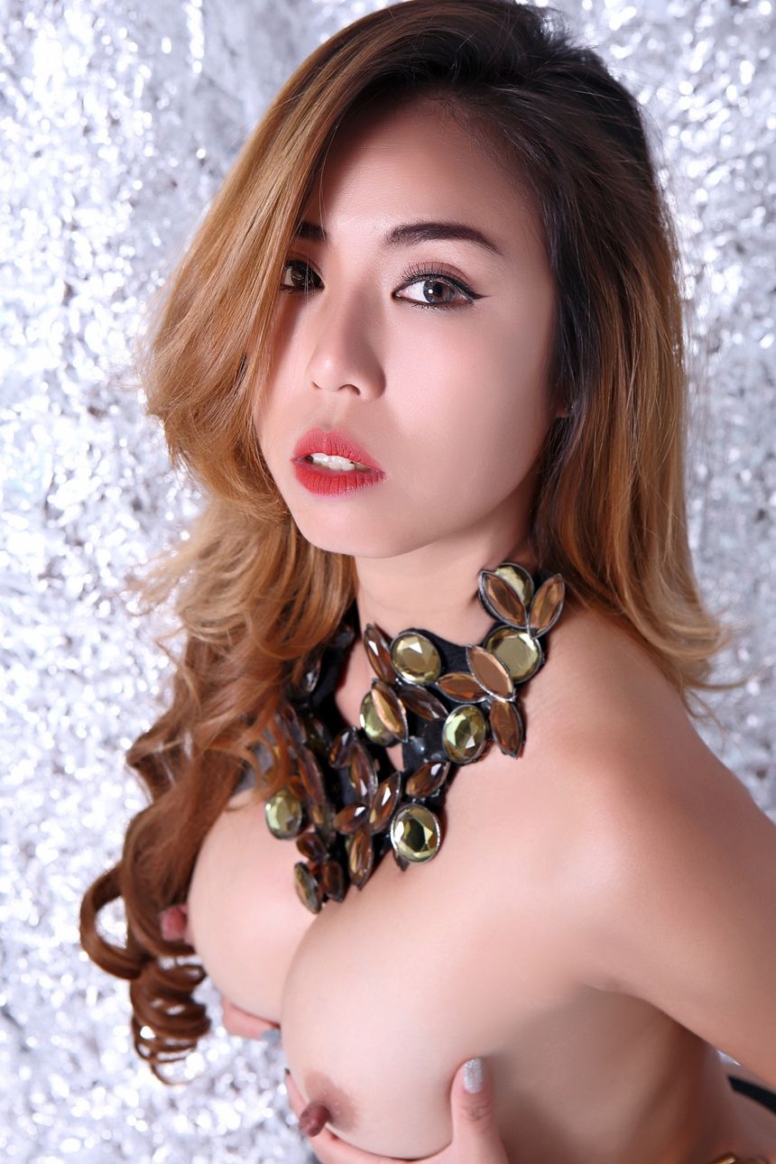 [亚站撸图]Lydia Ying无圣光套图（三）[130P]