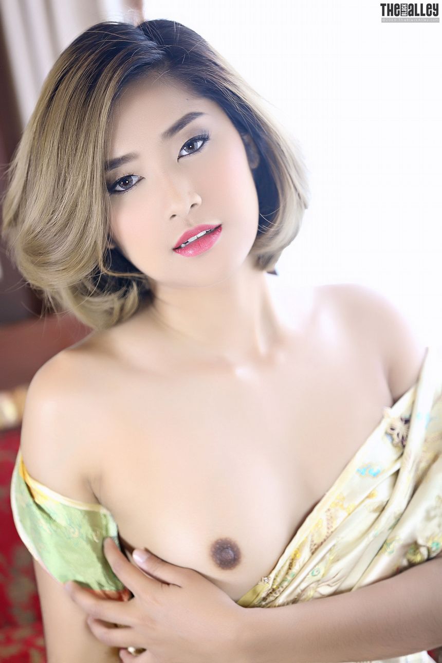 [亚站撸图]极品女神Apple无圣光套图[79P]