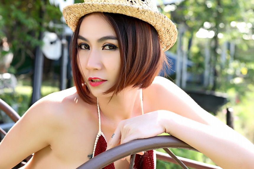 [亚站撸图]极品女神Ellie无圣光套图（二）[120P]