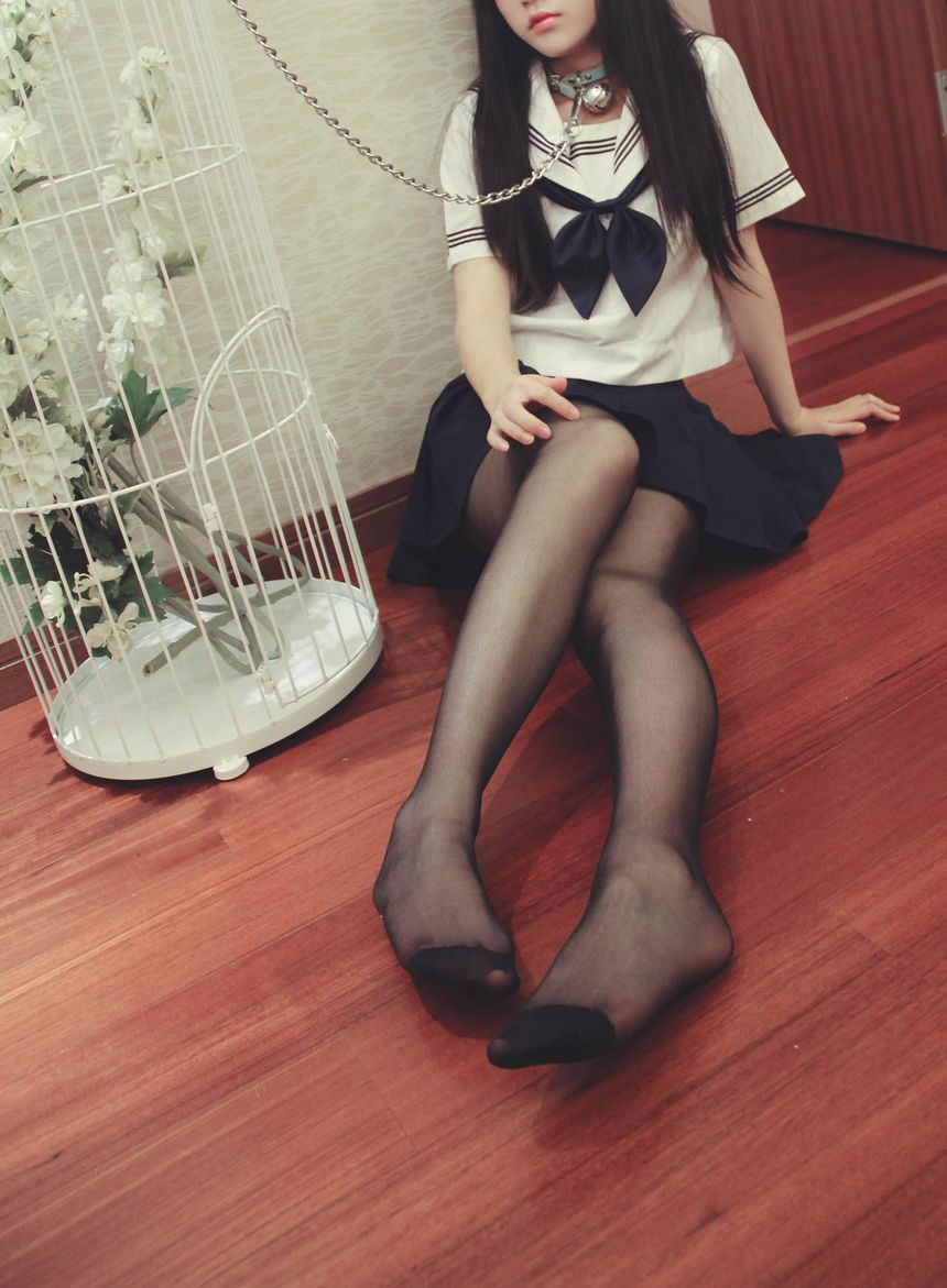 团子VIP会员套图系列-JK黑脚少女无圣光套图[70P]