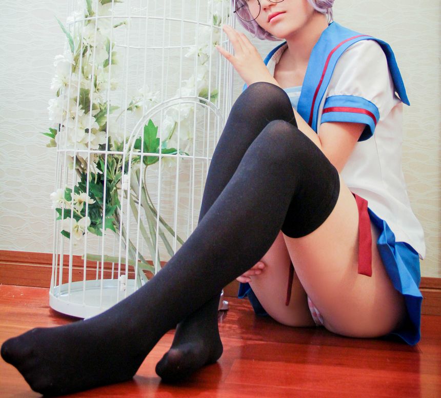 团子VIP会员套图系列-有希少女无圣光套图[50P]