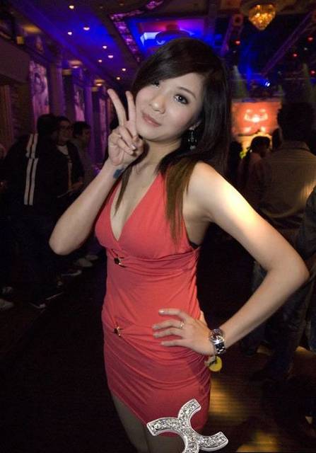 带你走进夜场看骚妹子们妩媚的表情[217P]