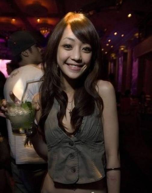 带你走进夜场看骚妹子们妩媚的表情[217P]