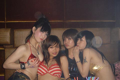 带你走进夜场看骚妹子们妩媚的表情[217P]
