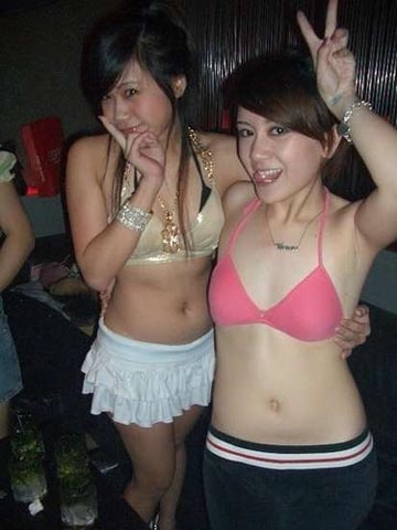 带你走进夜场看骚妹子们妩媚的表情[217P]