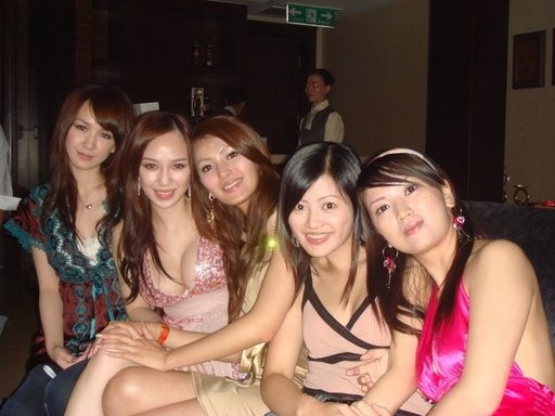 带你走进夜场看骚妹子们妩媚的表情[217P]