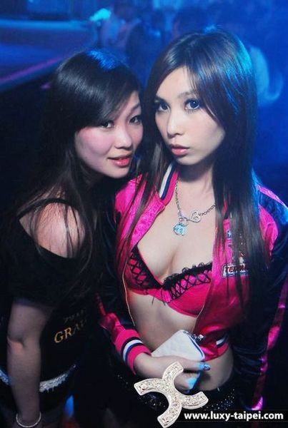 带你走进夜场看骚妹子们妩媚的表情[217P]