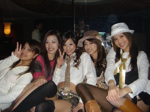 带你走进夜场看骚妹子们妩媚的表情[217P]