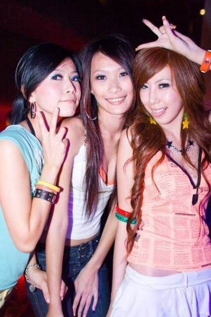 带你走进夜场看骚妹子们妩媚的表情[217P]