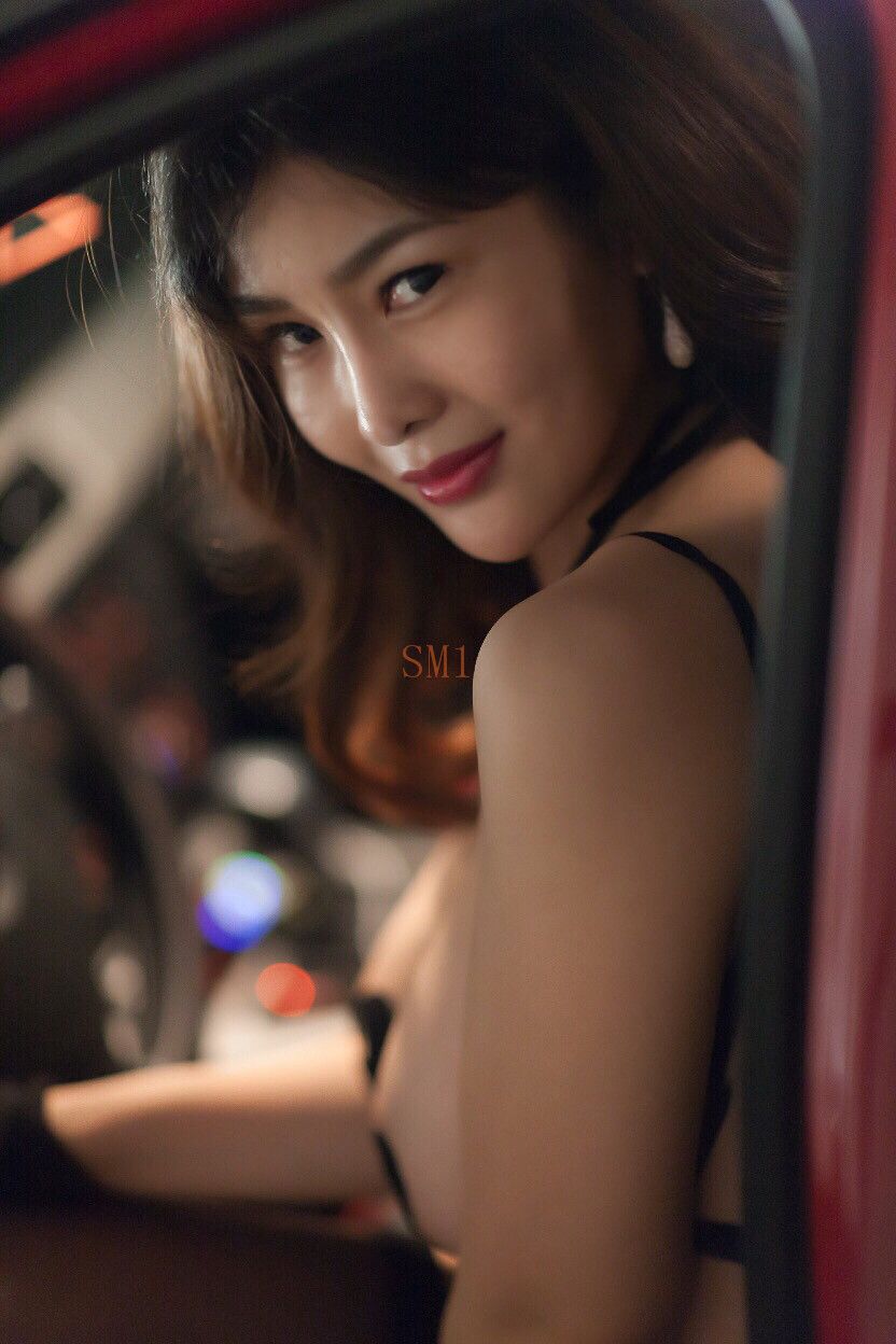 微博女神闫盼盼7月最新VIP无圣光套图[186P]