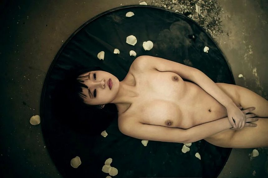 微博红人喵酱是hentai系列SM捆绑+废墟无圣光套图[83P]