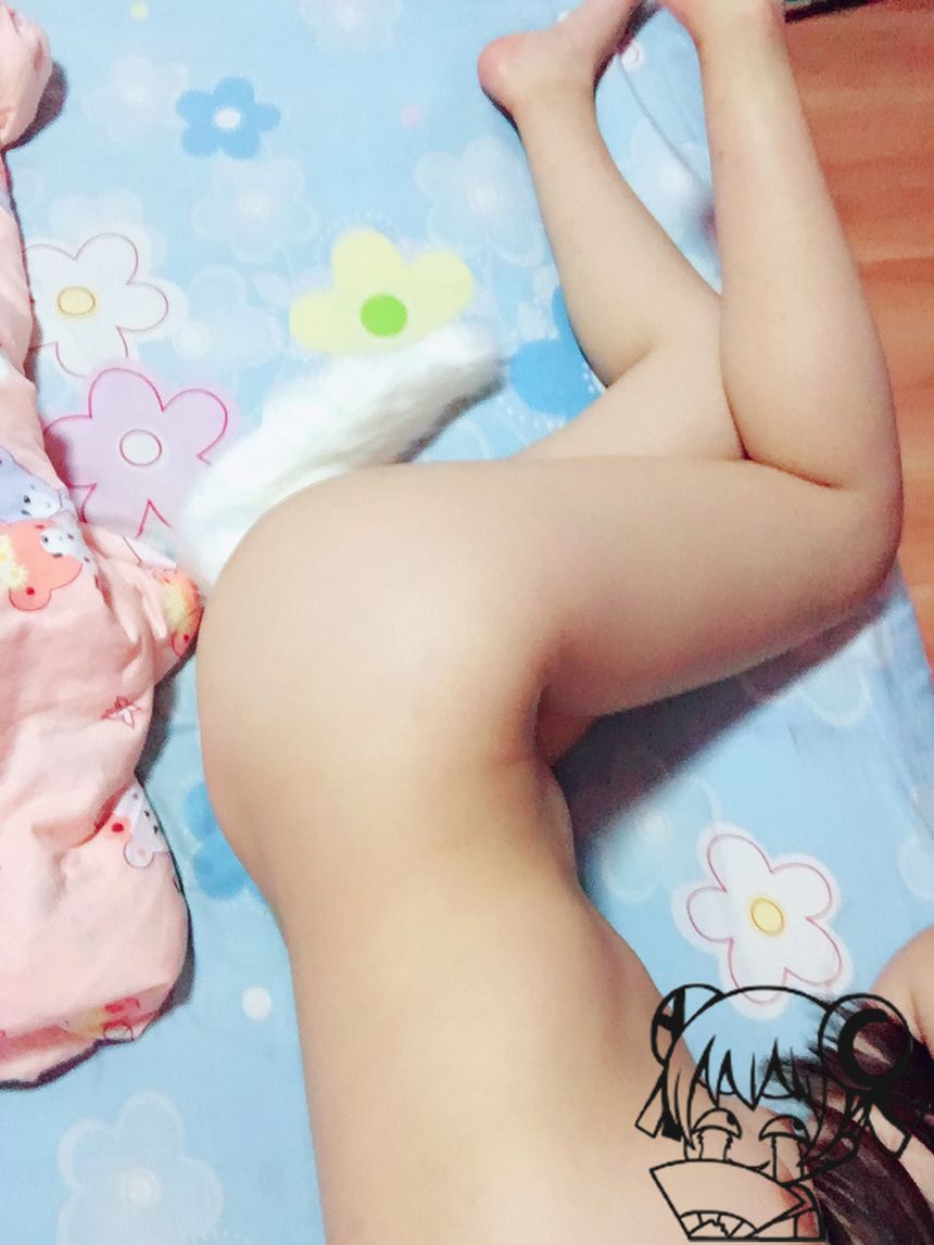 微博红人萝莉只呆不萌的仙女喵收费套图[54P]