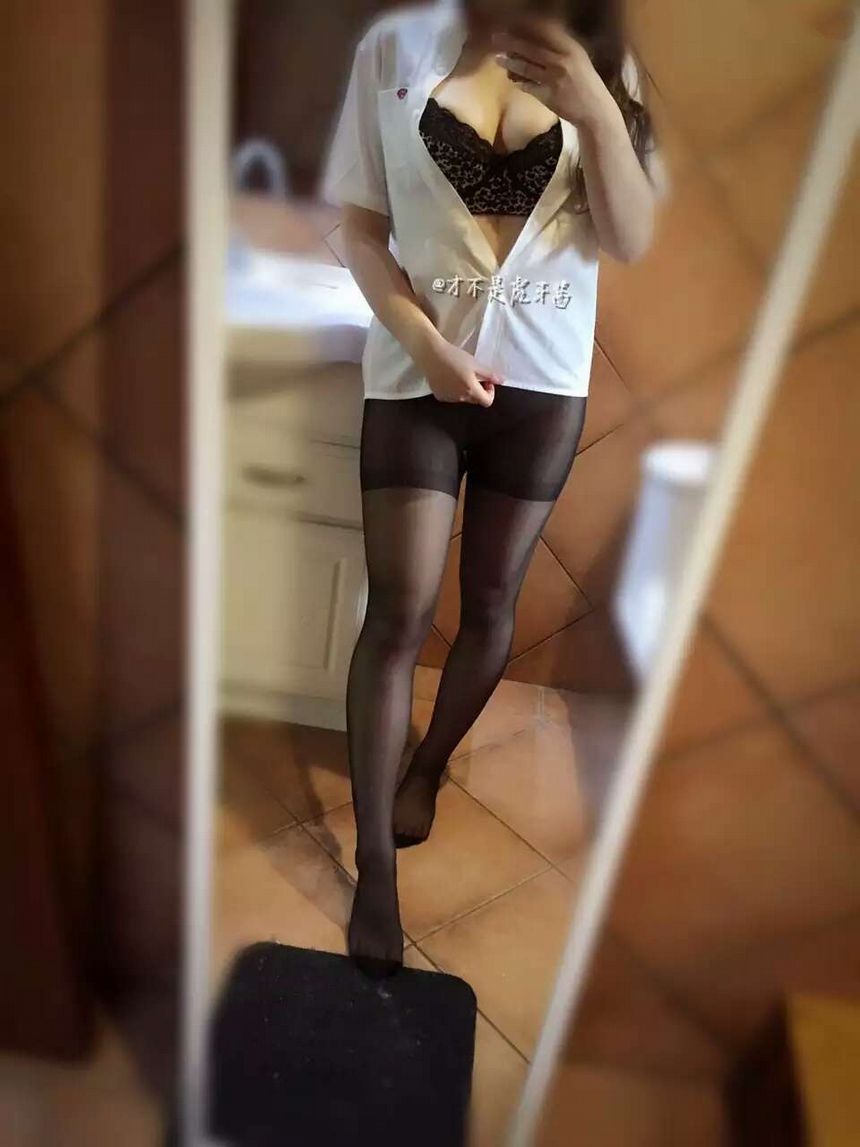 微博红人萝莉才不是虎牙酱VIP无圣光套图[211P]