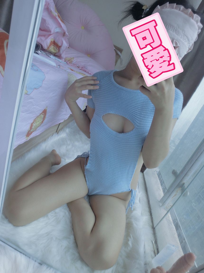 微博萝莉网红邻座的怪阿松毛衣玩假丁丁无圣光套图[57P]