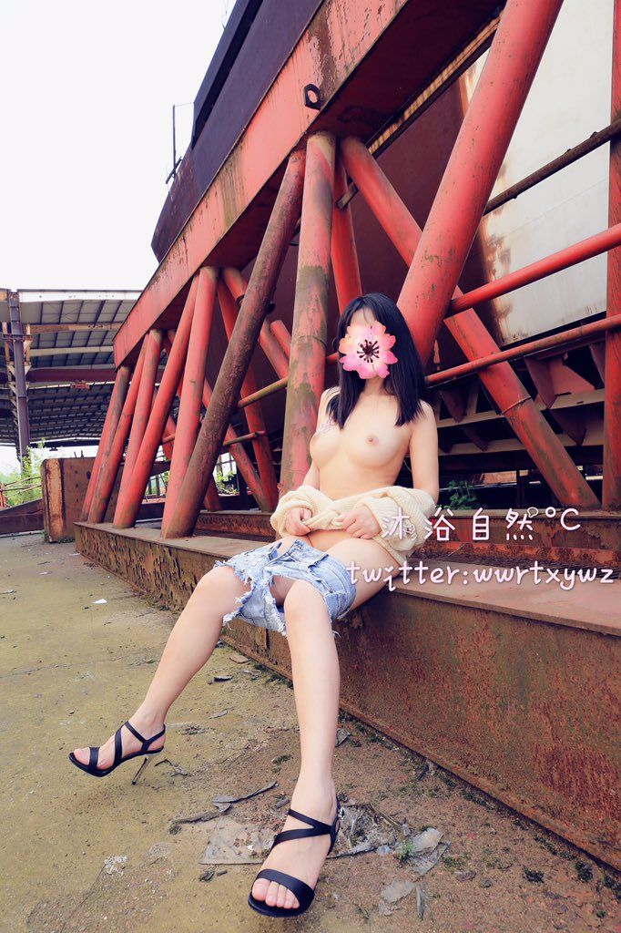 推特福利沐浴自然℃露出撸至深套图视频[109P/3V/52M]