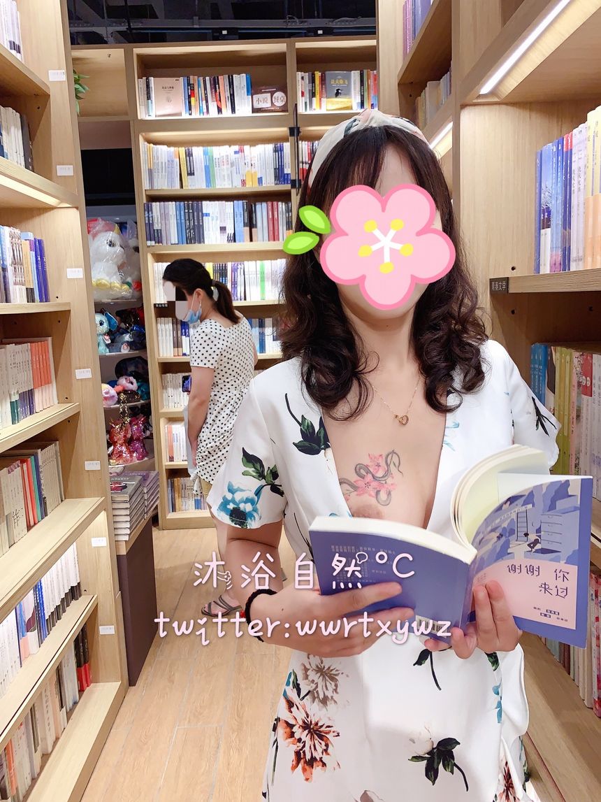 推特福利沐浴自然℃露出撸至深套图视频（二）[113P/3V/110M]